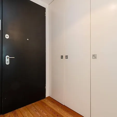 Well Design 1 Bedroom Near Rato Apartman *